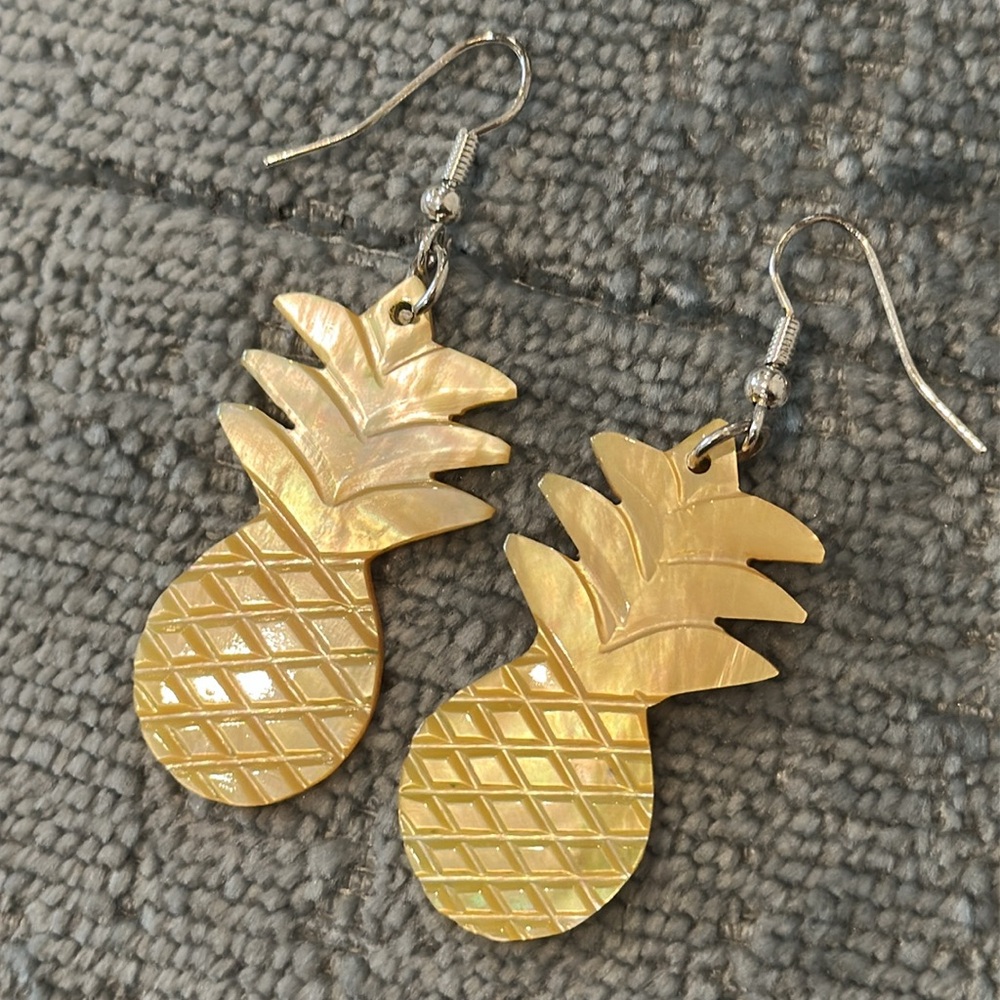 Mother of Pearl Shell Carved Pineapple Earrings - Picture 2 of 5